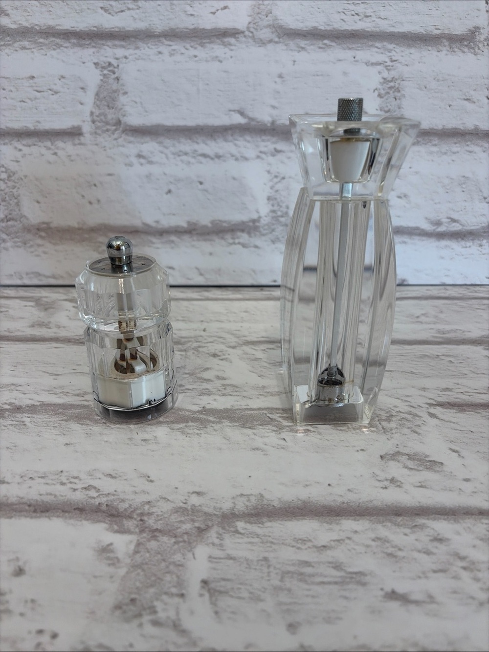Clear Acrylic Salt & Pepper Mill Set - Transparent Finish